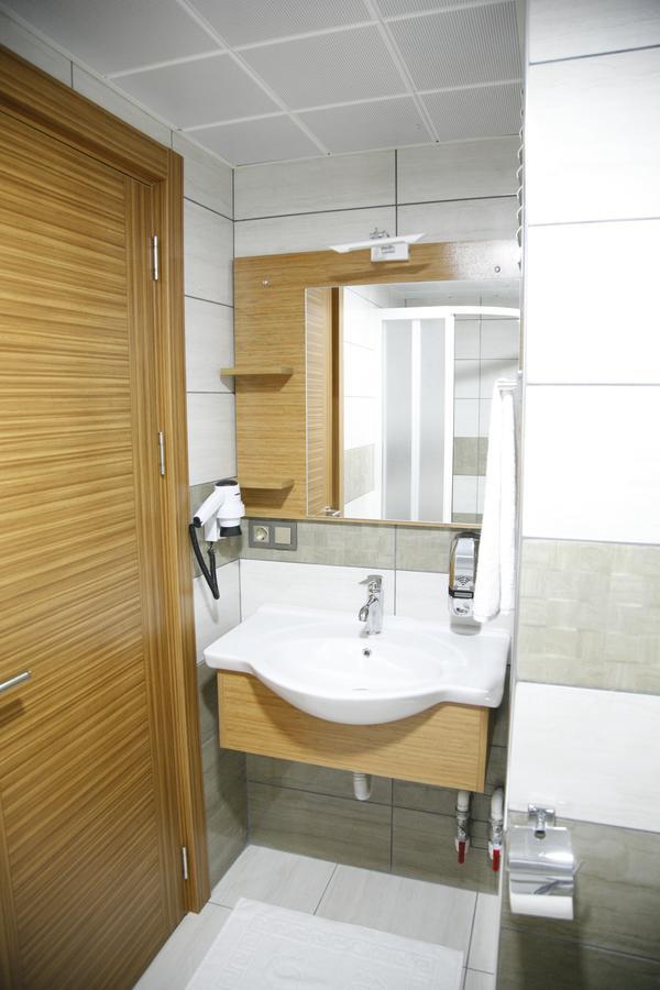 Otel Hatipoglu Duzce Exteriör bild